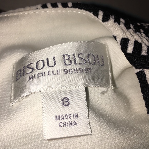 Bisou Bisou Dress - Picture 7 of 8